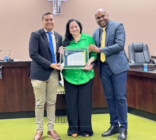 Marcos Patrick, Flaviane Scopel (vice-prefeita) e Durval Júnior