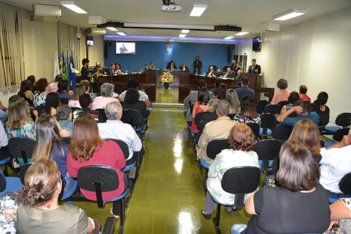Sessão Solene  em Homenagem ao dia da Mulher