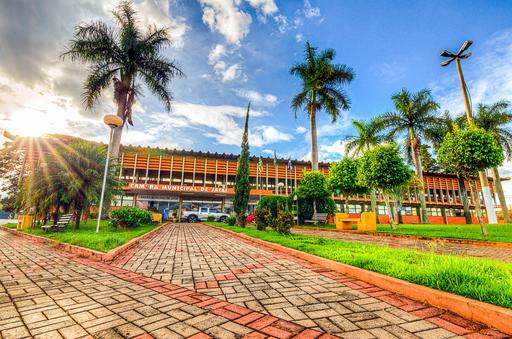 Estão previstas reuniões plenárias para o dia 9, às 9 horas, e os dias 10, 11, 12 e 13, às 8 horas