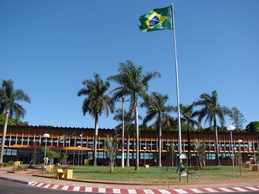          Terá início nesta quarta-feira, dia 27 de agosto, mais uma temporada de sessões ordinárias da Câmara Municipal de Jataí. Entre as matérias em pauta, os projetos que reajustam os salários de prefeito, vice-prefeito, secretários e vereadores para o próximo ano.

         As sessões desta quarta, quinta e sexta terão início às 14 horas, sempre com entrada franqueada ao público no plenário João Justino de Oliveira. 