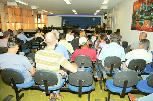 Será realizada nesta terça-feira, dia 25, a partir das 14 horas, a primeira sessão da segunda e última temporada de sessões ordinárias de outubro. Compareça ao plenário da Câmara ou acompanhe todos os detalhes, ao vivo, pelo site www.camarajatai.go.gov.br