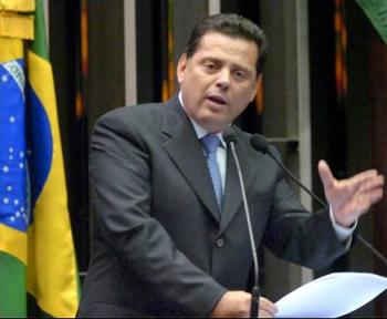 Durante audiência em Goiânia, Marconi Perillo determina construção de nova escola estadual, novo prédio da UEG, entre outros benefícios