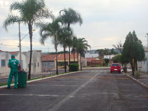 Vereador teve atendido pedido para recolocação dos redutores de velocidade, que haviam sido arrancados pelo tráfego intenso