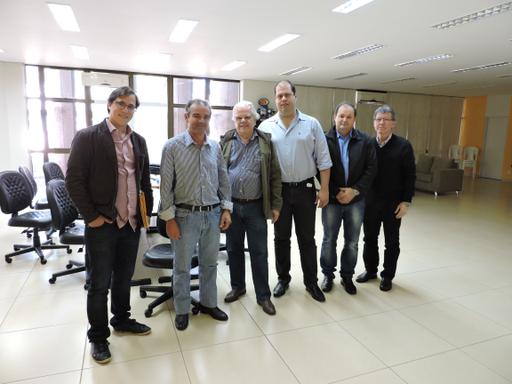 Grupo Brandão & Guimarães vai investir R$ 18 milhões no município. Expectativa é criar 80 empregos inicialmente e, quando a empresa estiver em pleno funcionamento, são projetados 300 empregos diretos e indiretos. Negociações envolveram a Câmara e a prefeitura municipais