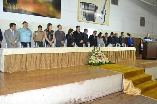 Nascido no Rio Grande do Sul, o empresário e produtor rural Vitor Geraldo Gaiardo chegou a Jataí há mais de três décadas. Devido aos vários e relevantes serviços prestados ao município, o vereador Vinícius Luz apresentou projeto de decreto de legislativo outorgando-lhe o título de cidadão jataiense. A matéria foi aprovada por todos os vereadores