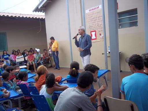 Presidente da Câmara falou a alunos em palestra realizada na Escola Municipal Flávio Vilela, no dia 24 de fevereiro