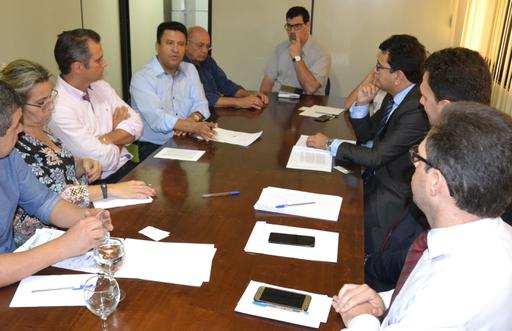 Câmara havia aprovado moção apresentada por Gildenicio Santos contra exposição promovida pelo banco em Porto Alegre. A mostra foi cancelada depois de acusações de apologia à pedofilia
