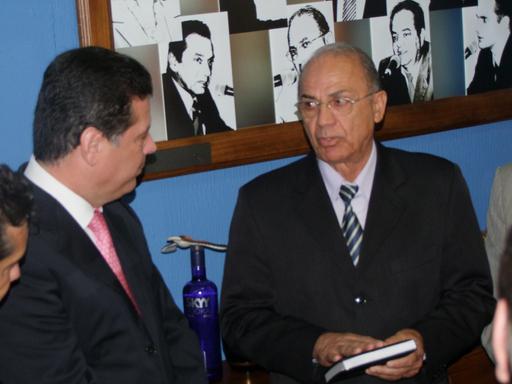 Vereador quer implantar clínica de combate ao câncer em Jataí. Marconi garante ir atrás de ajuda federal