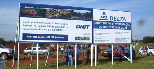 Projeto determina afixação de placas em obras públicas com informações como custos, finalidade, prazo de execução etc.