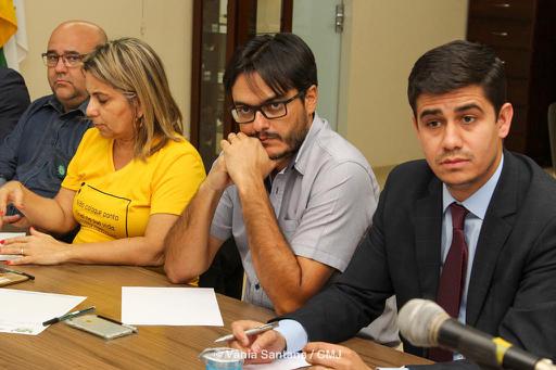 Da esquerda para a direita: Cleiver Robson, Kátia Carvalho, Adriano de Freitas e Ricardo Morais