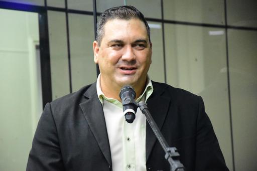Maestro Maykon Simioni, vencedor do Prêmio Jaburu, ocupou a Tribuna Popular