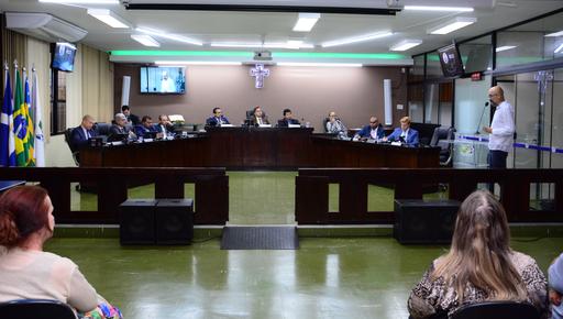 Abertura da segunda temporada de reuniões plenárias do mês