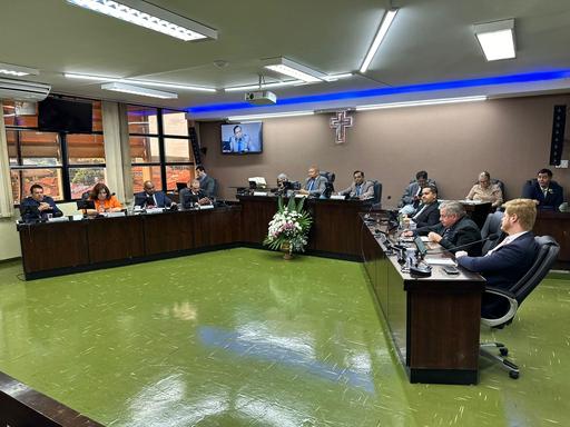 Abertura da segunda temporada de reuniões plenárias do mês