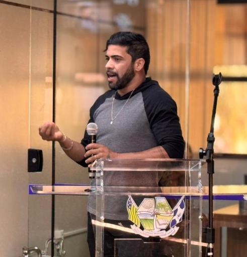 Professor Murilo Moraes pediu apoio a projeto social com ênfase na prática do vôlei