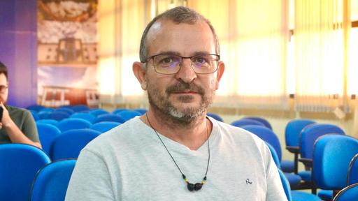 Alexandre Grande, presidente da sociedade Albergue São Vicente de Paula, ocupou a Tribuna Popular