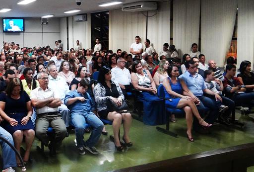 Trinta e quatro mulheres dos mais diversos segmentos da sociedade foram escolhidas para representar a mulher jataiense na sessão solene realizada para comemorar o Dia Internacional da Mulher. O evento aconteceu no último dia 28 de março, no plenário da Câmara Municipal