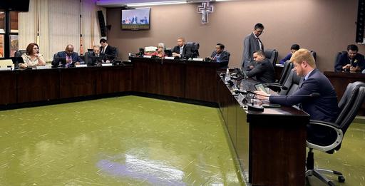 Encerramento da primeira temporada de reuniões plenárias do mês