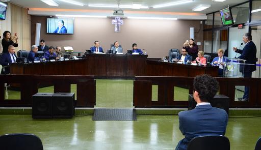 Encerramento da primeira temporada de reuniões plenárias do mês