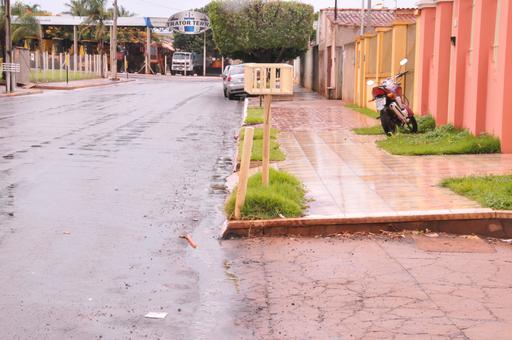 Trânsito é intenso na estreita pista da Alameda Marechal Rondon, da Rua Salgado Filho até o final do conjunto Rio Claro